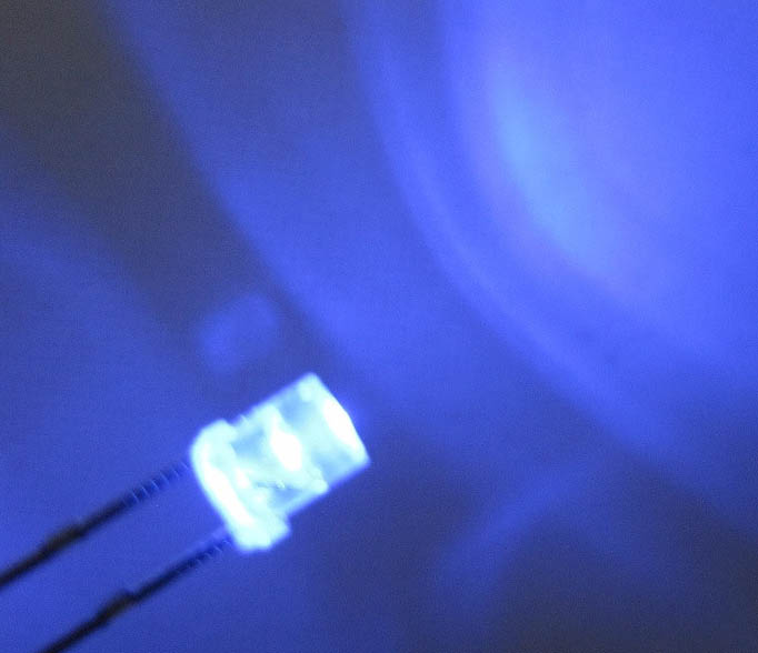 (image for) 3mm blue flat top wide angle LEDs