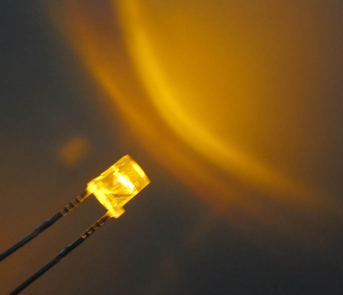 (image for) 3mm yellow flat top wide angle LEDs